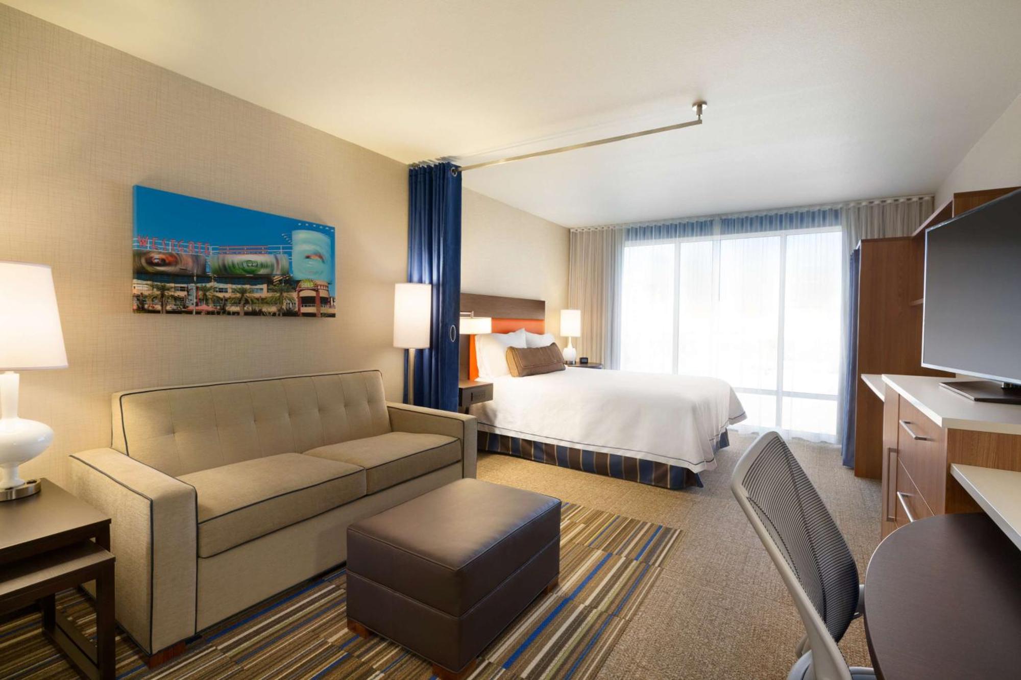 Home2 Suites By Hilton Glendale Westgate Εξωτερικό φωτογραφία
