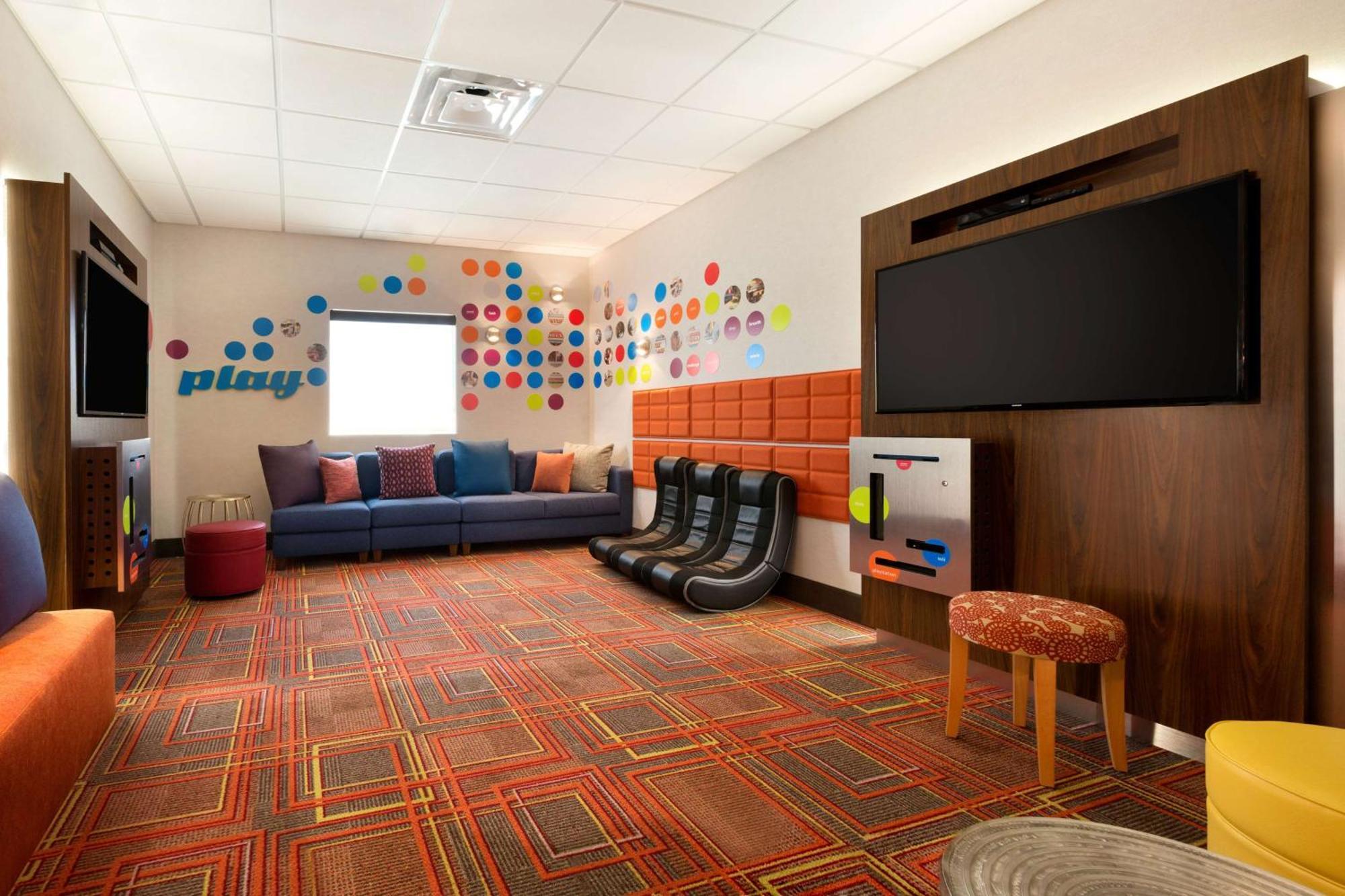 Home2 Suites By Hilton Glendale Westgate Εξωτερικό φωτογραφία