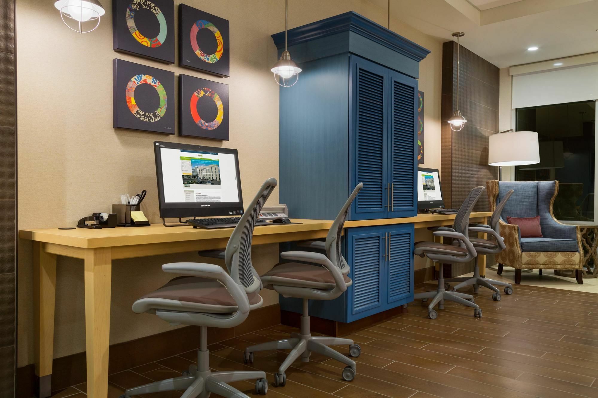 Home2 Suites By Hilton Glendale Westgate Εξωτερικό φωτογραφία